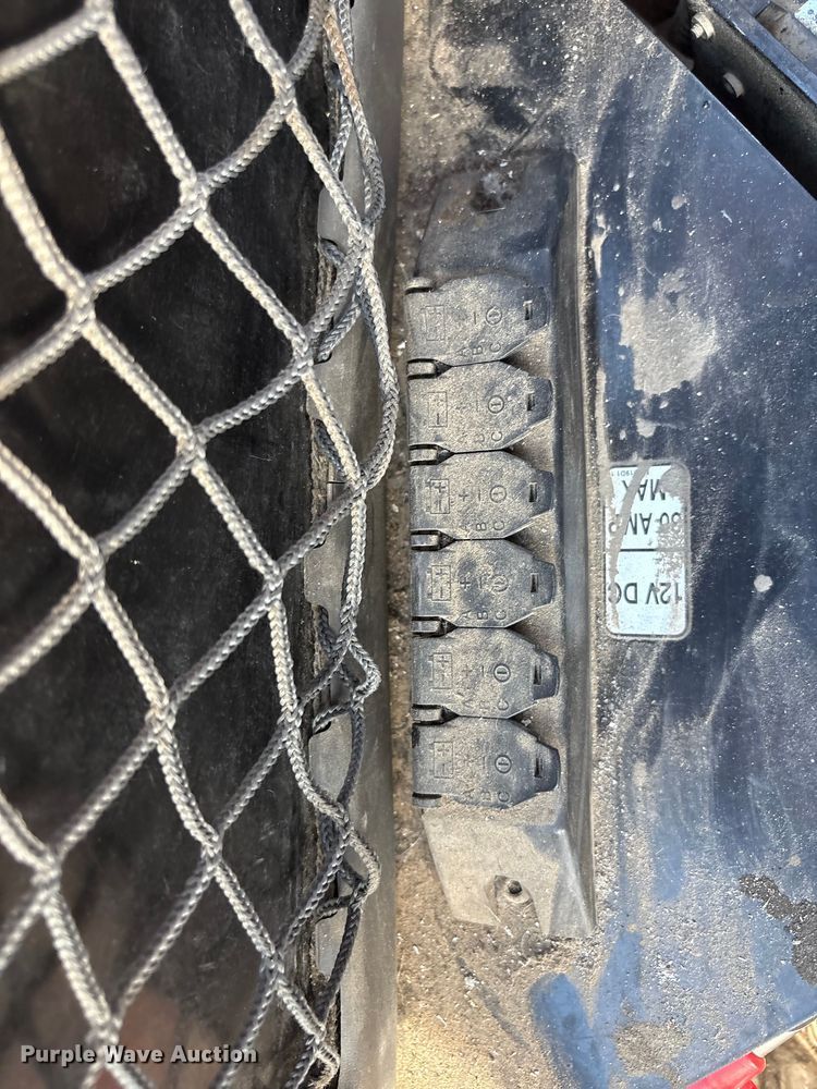 image for item FG2526 2013 Rogator RG900 sprayer