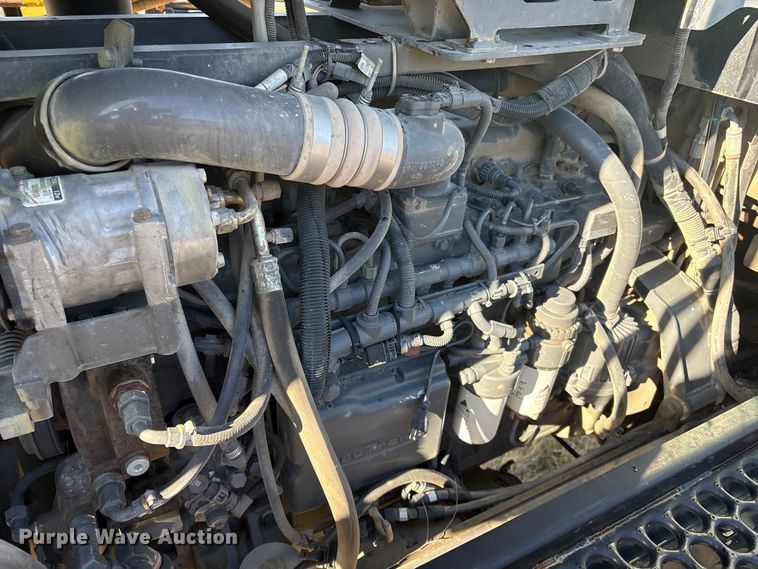 image for item FG2526 2013 Rogator RG900 sprayer