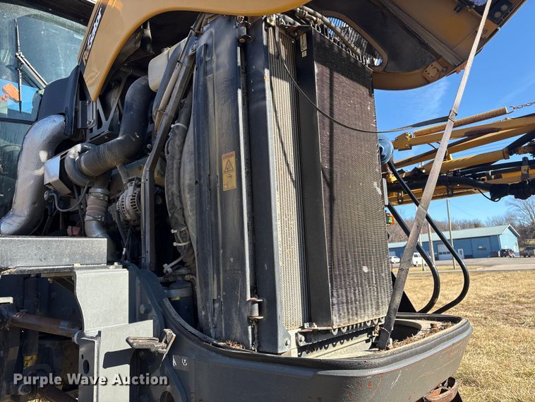 image for item FG2526 2013 Rogator RG900 sprayer