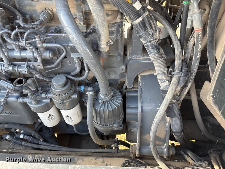 image for item FG2526 2013 Rogator RG900 sprayer