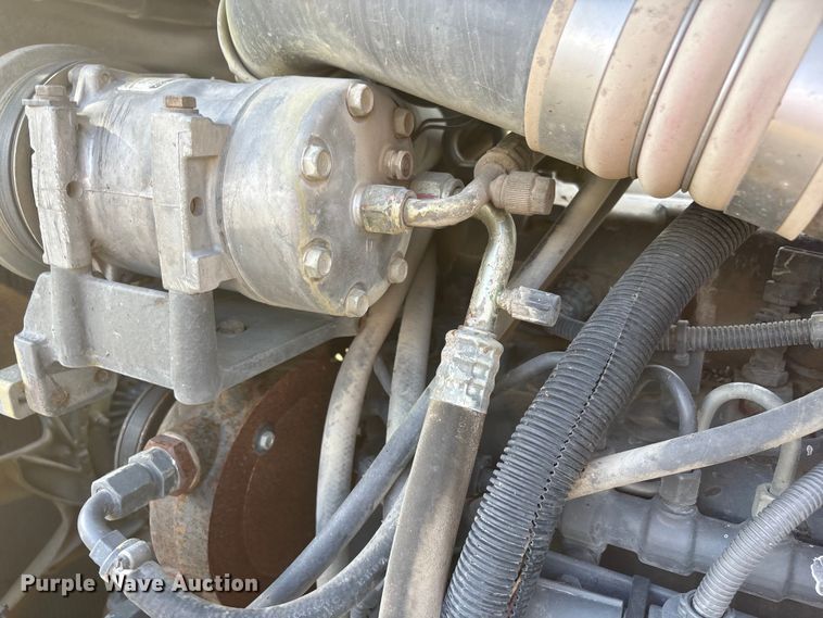 image for item FG2526 2013 Rogator RG900 sprayer