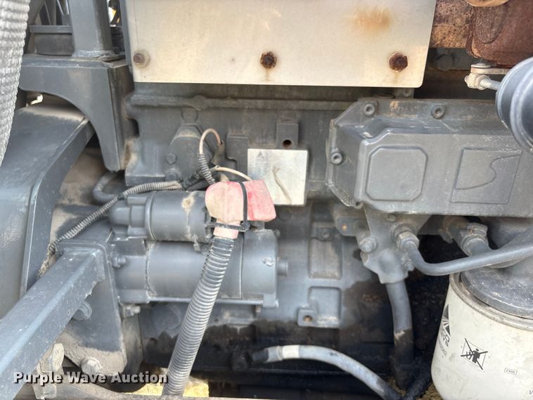 image for item FG2526 2013 Rogator RG900 sprayer