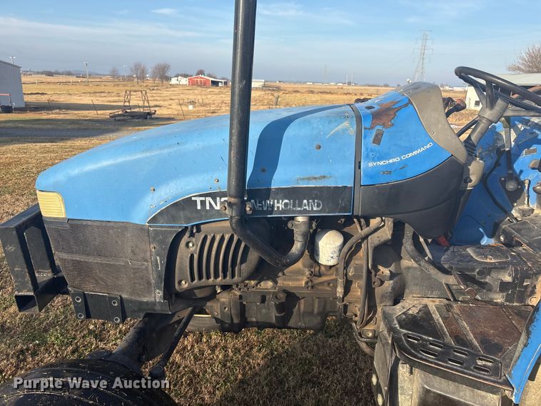 image for item FI0110 2002 New Holland TN65 tractor