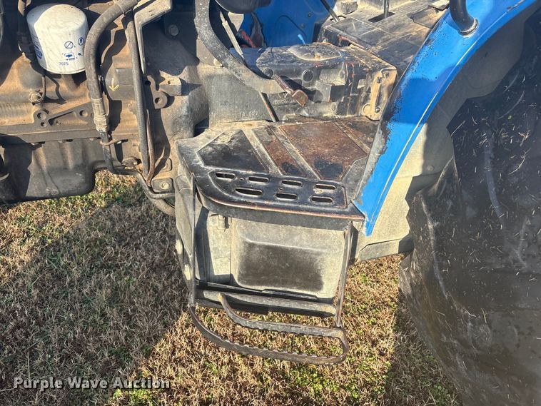image for item FI0110 2002 New Holland TN65 tractor
