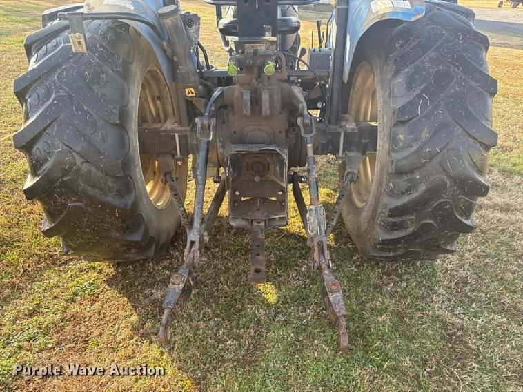 image for item FI0110 2002 New Holland TN65 tractor