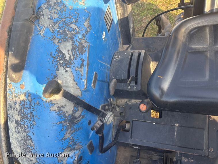 image for item FI0110 2002 New Holland TN65 tractor