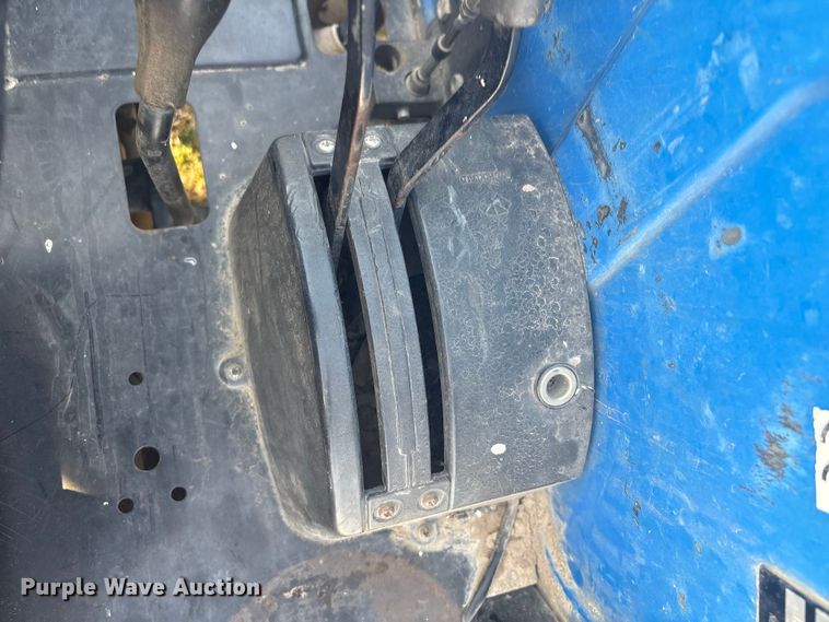 image for item FI0110 2002 New Holland TN65 tractor