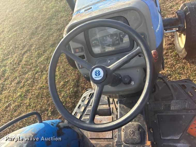 image for item FI0110 2002 New Holland TN65 tractor
