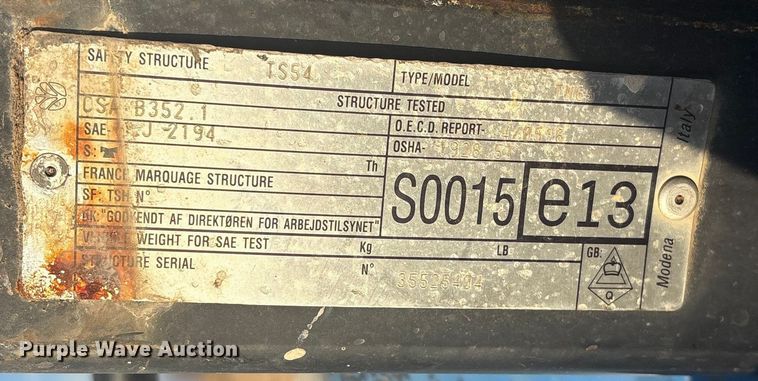 image for item FI0110 2002 New Holland TN65 tractor