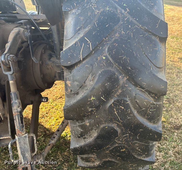 image for item FI0110 2002 New Holland TN65 tractor