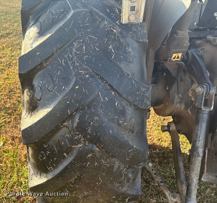 image for item FI0110 2002 New Holland TN65 tractor