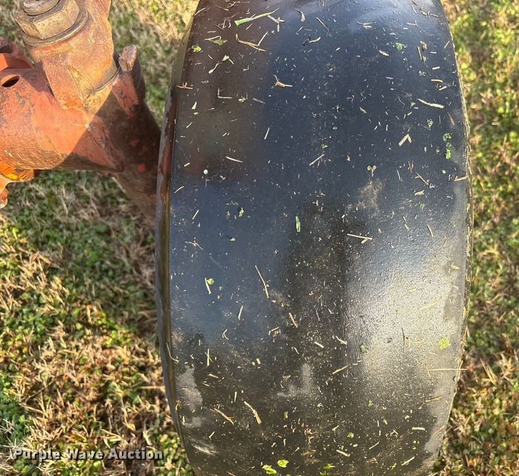 image for item FI0112 1974 International Harvester Farmall 966 tractor