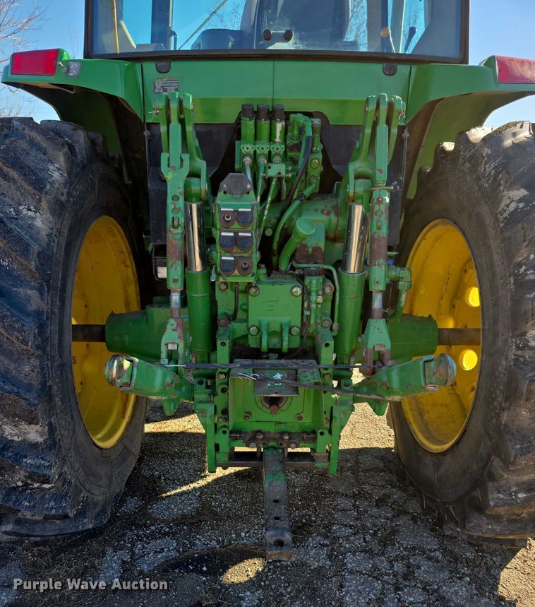 image for item FI0780 1998 John deere 7410 MFWD tractor