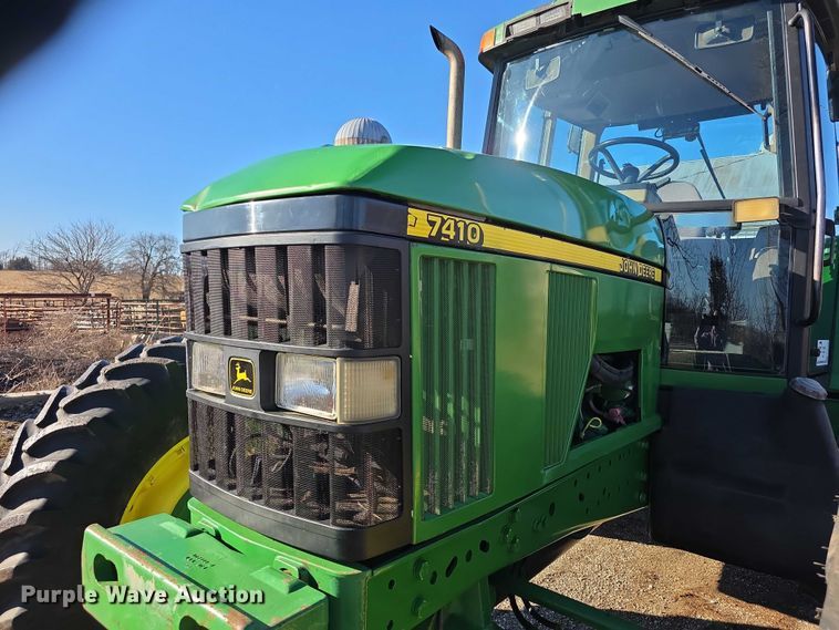 image for item FI0780 1998 John deere 7410 MFWD tractor
