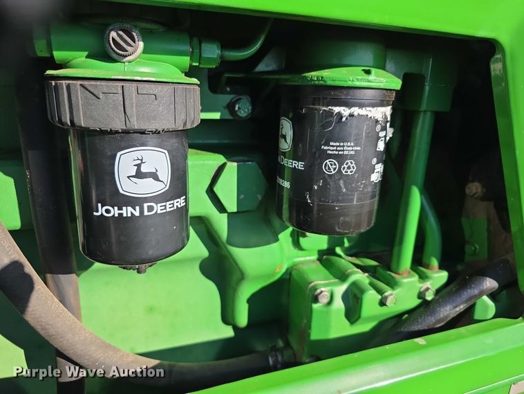 image for item FI0780 1998 John deere 7410 MFWD tractor