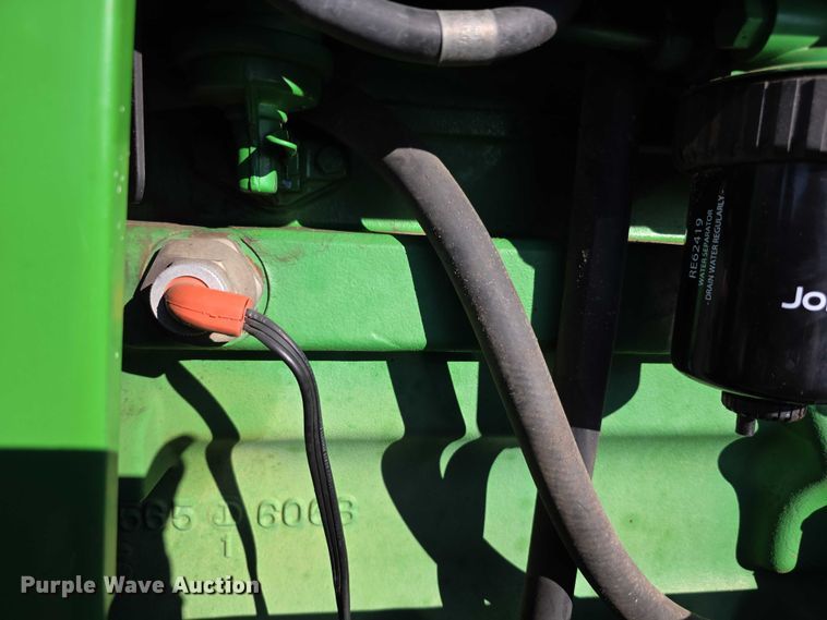 image for item FI0780 1998 John deere 7410 MFWD tractor