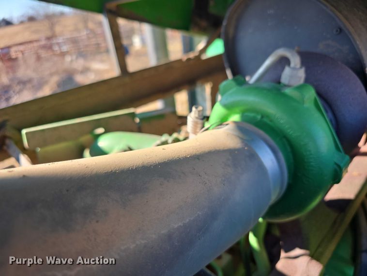 image for item FI0780 1998 John deere 7410 MFWD tractor