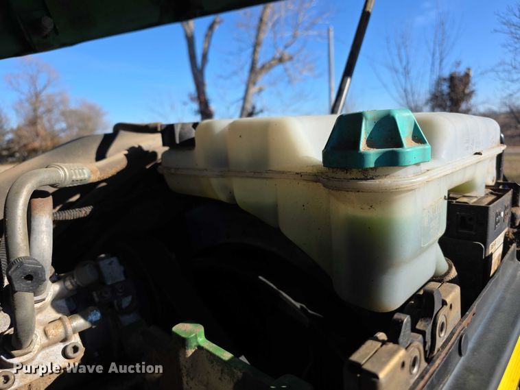 image for item FI0780 1998 John deere 7410 MFWD tractor