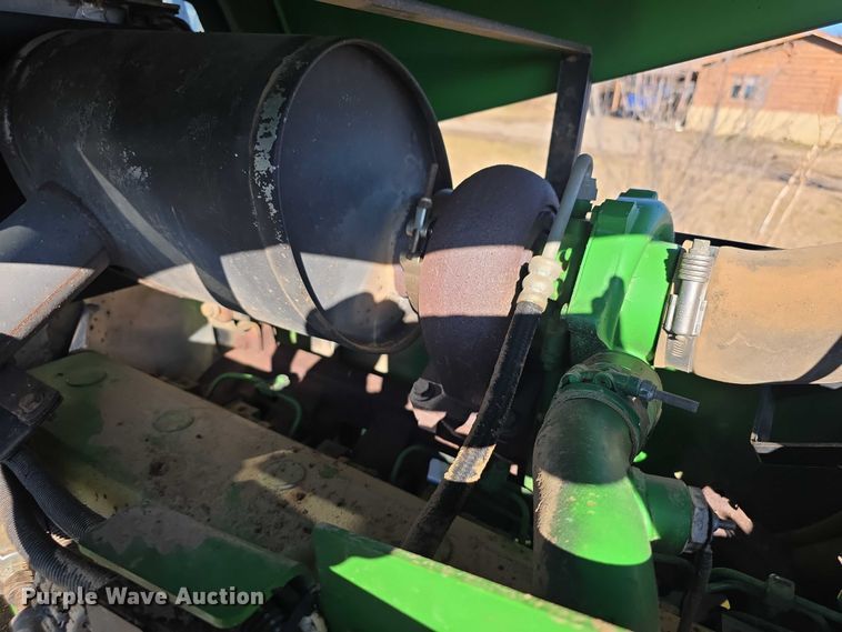 image for item FI0780 1998 John deere 7410 MFWD tractor