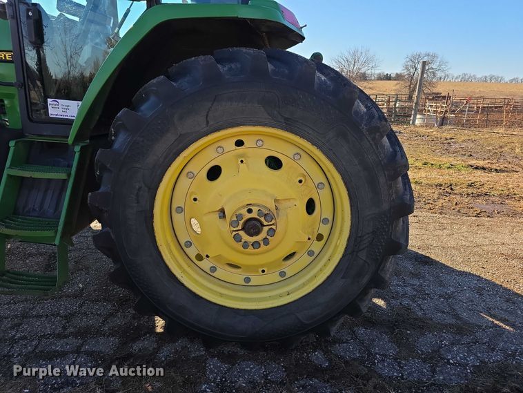 image for item FI0780 1998 John deere 7410 MFWD tractor