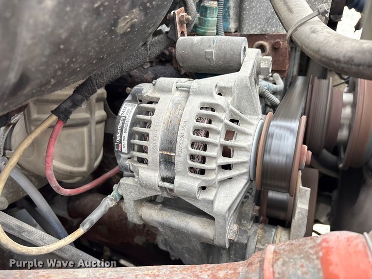 image for item FK1062 2003 International 4400 feed delivery truck