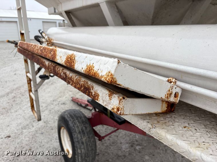 image for item FK1063 Willmar 16SS Dry fertilizer tender