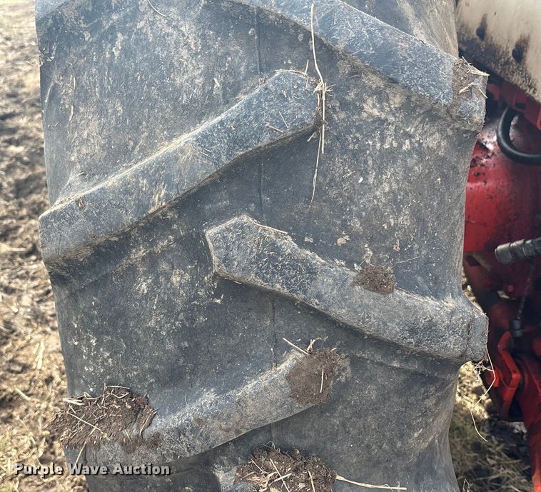 image for item OE9299 Case 1270 Agri King tractor