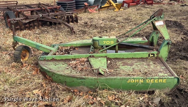 image for item OE9313 John Deere 709 rotary mower