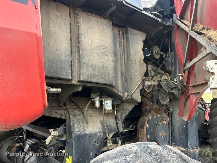 image for item YA1792 2005 Case IH 8010 Axial-Flow RWA combine