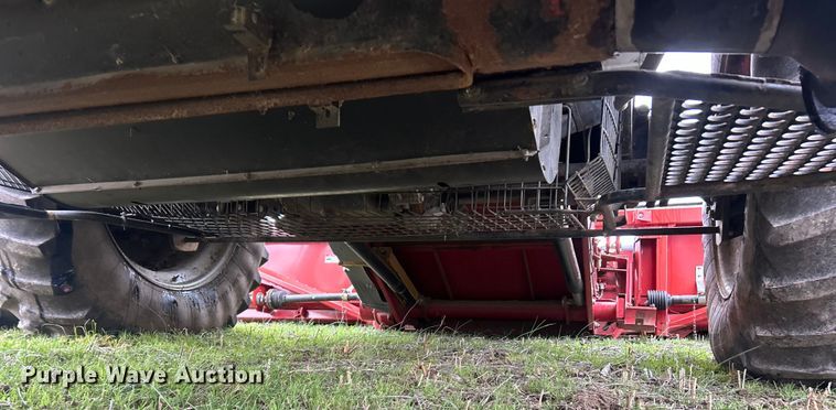 image for item YA1792 2005 Case IH 8010 Axial-Flow RWA combine