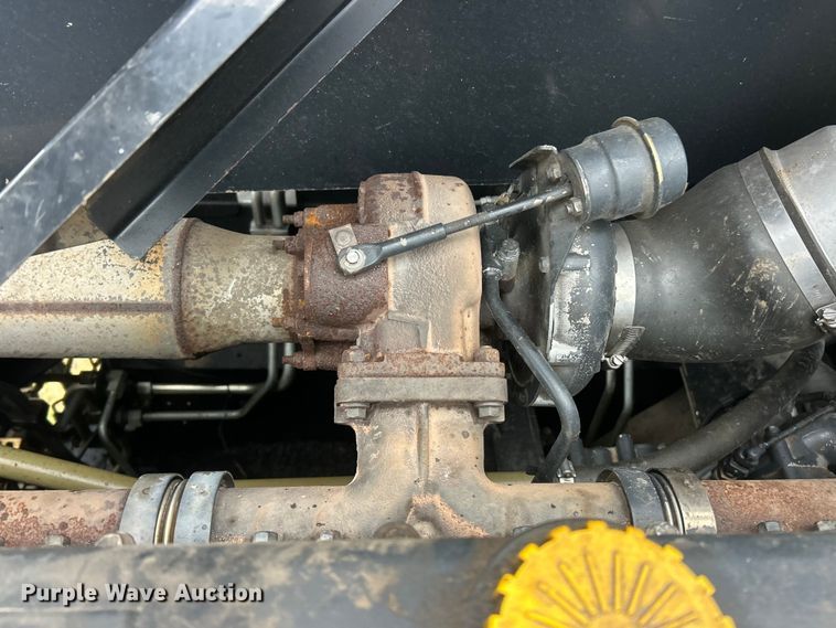 image for item YA1792 2005 Case IH 8010 Axial-Flow RWA combine