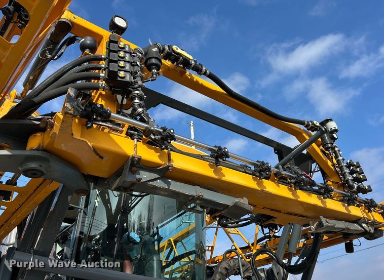 image for item YA1821 2020 Hagie STS16 sprayer