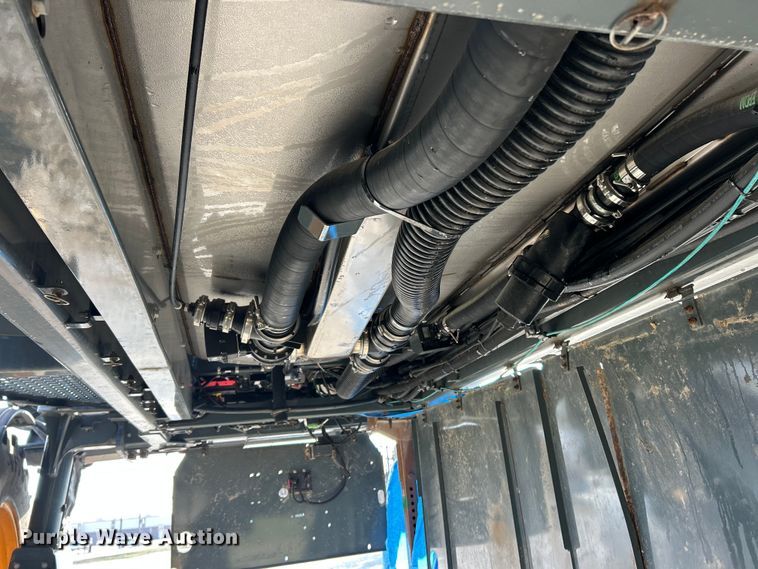 image for item YA1821 2020 Hagie STS16 sprayer