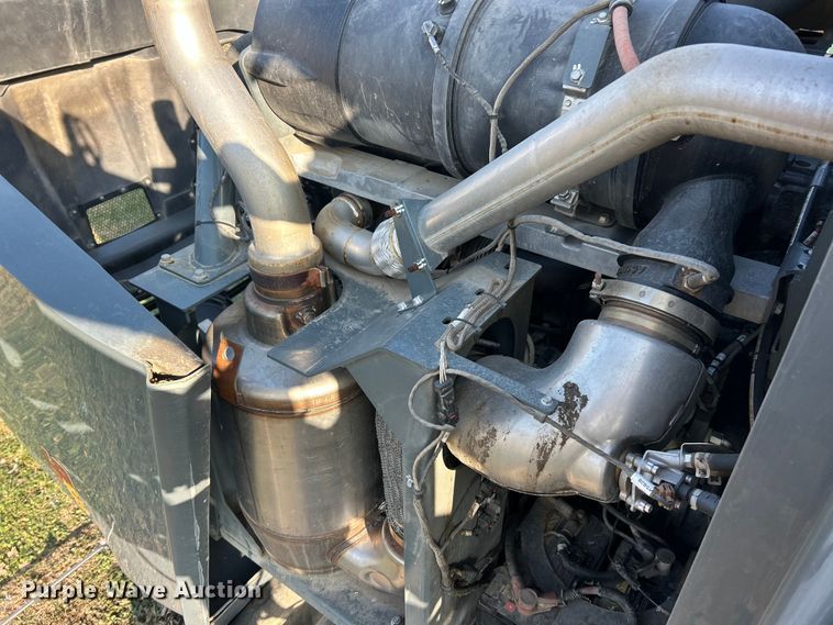 image for item YA1821 2020 Hagie STS16 sprayer