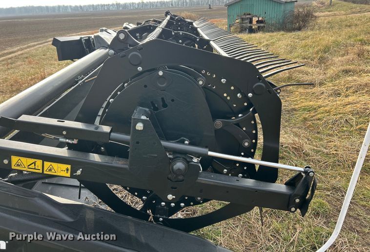 image for item YA1837 2021 MacDon FD140 flex draper head