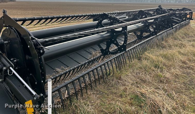 image for item YA1837 2021 MacDon FD140 flex draper head