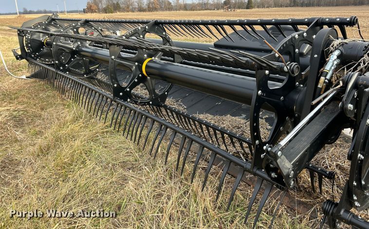 image for item YA1837 2021 MacDon FD140 flex draper head