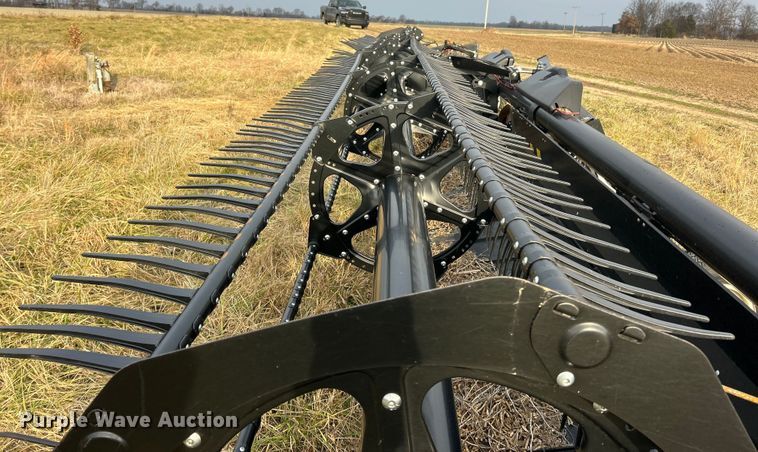 image for item YA1837 2021 MacDon FD140 flex draper head