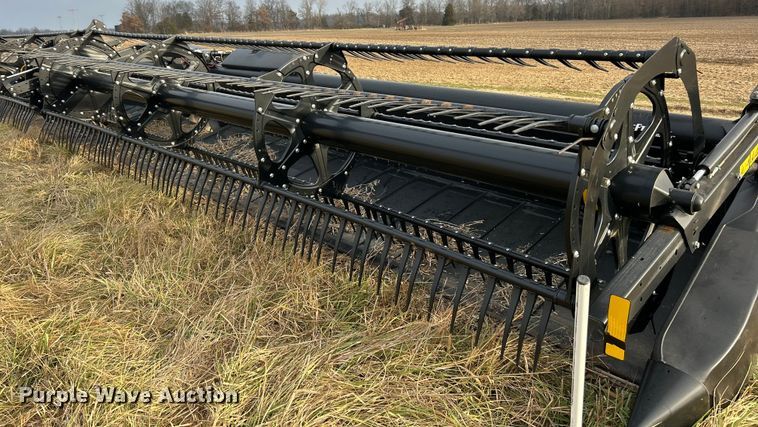 image for item YA1837 2021 MacDon FD140 flex draper head