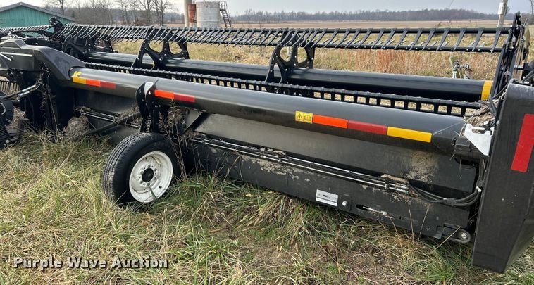 image for item YA1837 2021 MacDon FD140 flex draper head