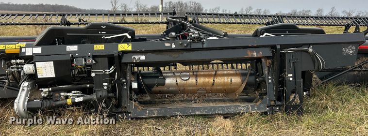 image for item YA1837 2021 MacDon FD140 flex draper head