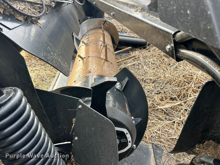 image for item YA1837 2021 MacDon FD140 flex draper head