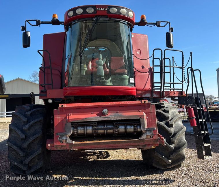 image for item YA1843 2011 Case IH 8120 RWA combine