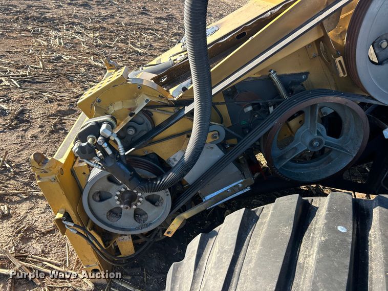 image for item YA1876 Claas Lexion 740 combine