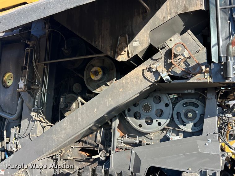 image for item YA1876 Claas Lexion 740 combine