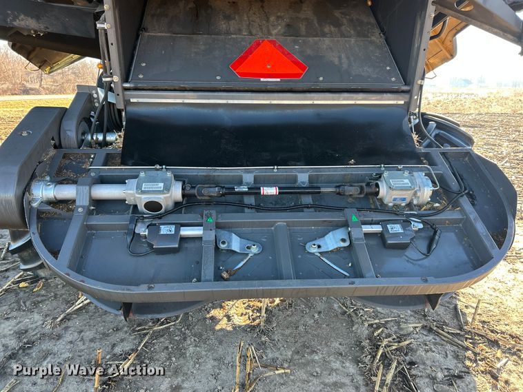 image for item YA1876 Claas Lexion 740 combine