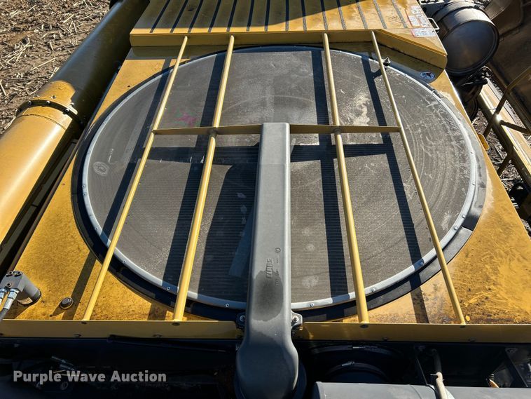 image for item YA1876 Claas Lexion 740 combine