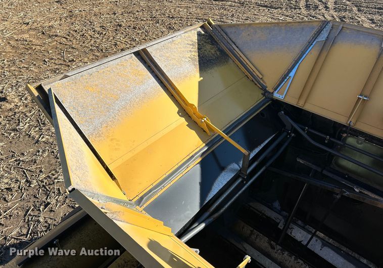 image for item YA1876 Claas Lexion 740 combine