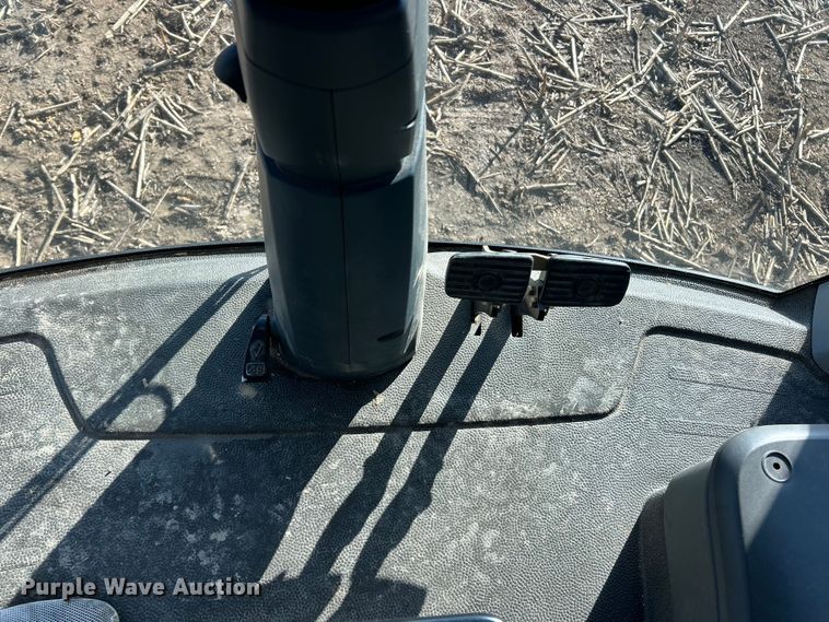 image for item YA1876 Claas Lexion 740 combine