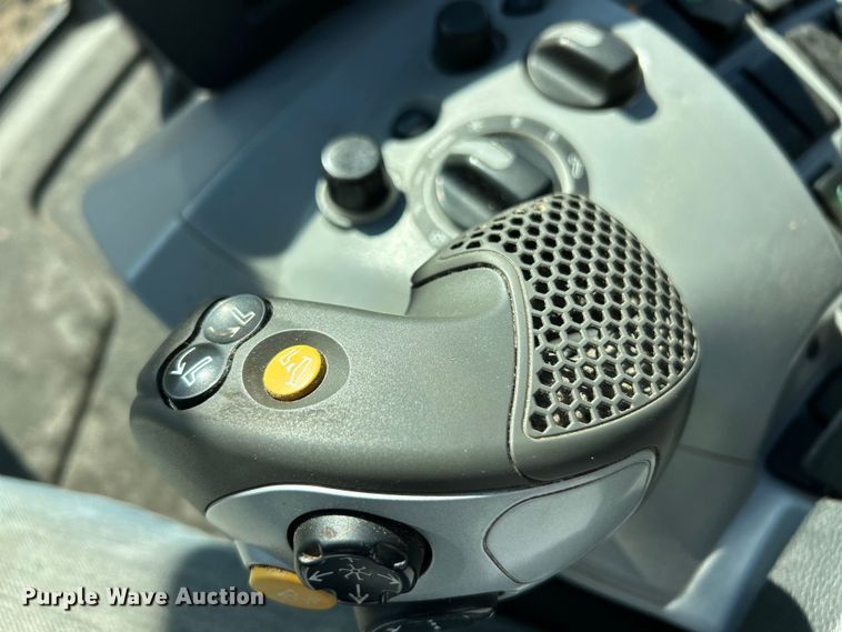 image for item YA1876 Claas Lexion 740 combine